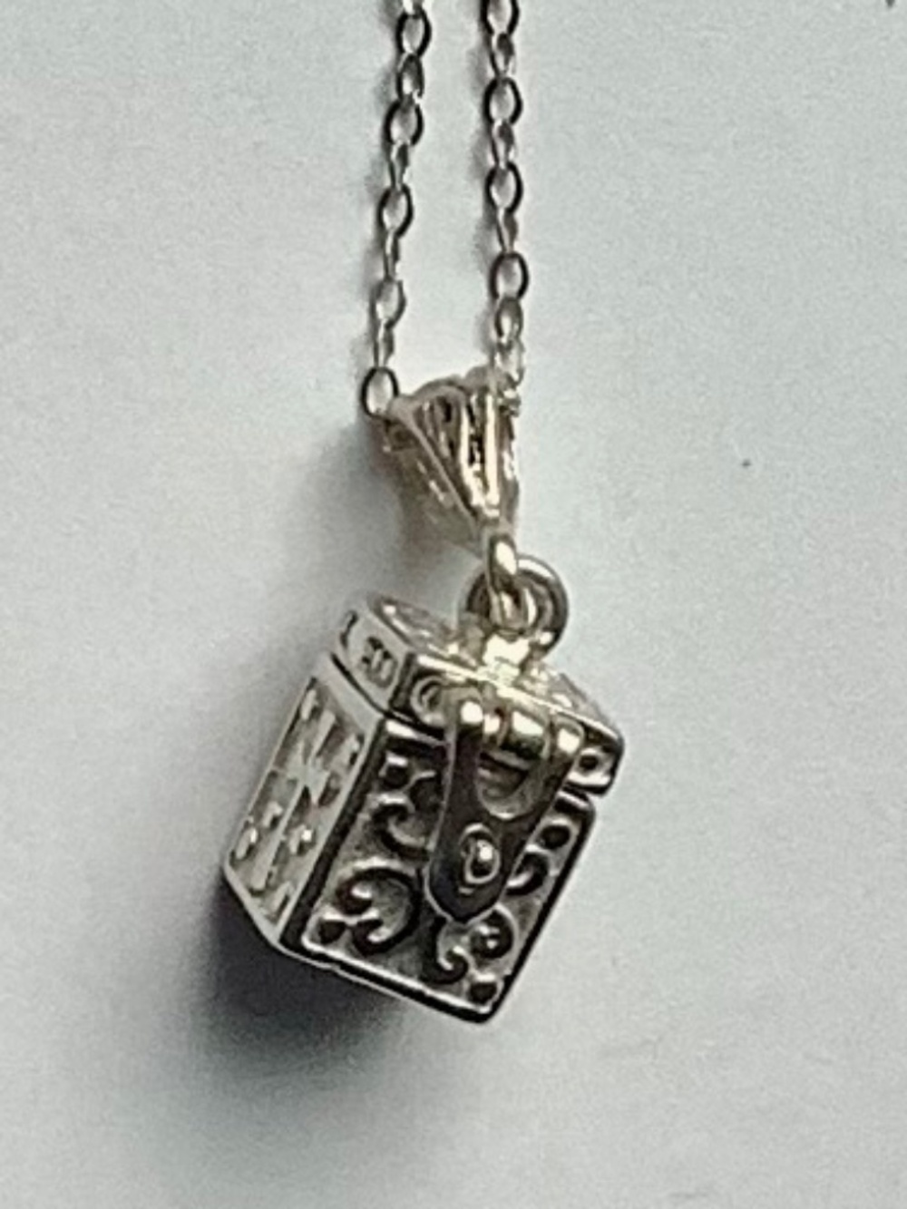 Vintage 925 Sterling Silver Prayer Box Pendant Necklace 18” Cable Chain - Picture 11 of 13